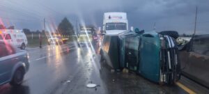 BRINDA GOBIERNO DE HUAMANTLA APOYO VIAL EN ACCIDENTE REGISTRADO EN LA CARRETERA FEDERAL