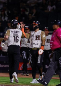 Naranjeros vencen a Águilas en Mexicali y se afianzan en la cima de la LMP
